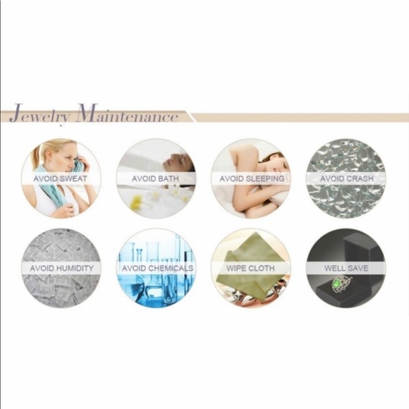 WHITE TOPAZ RING - Picture 7 of 8